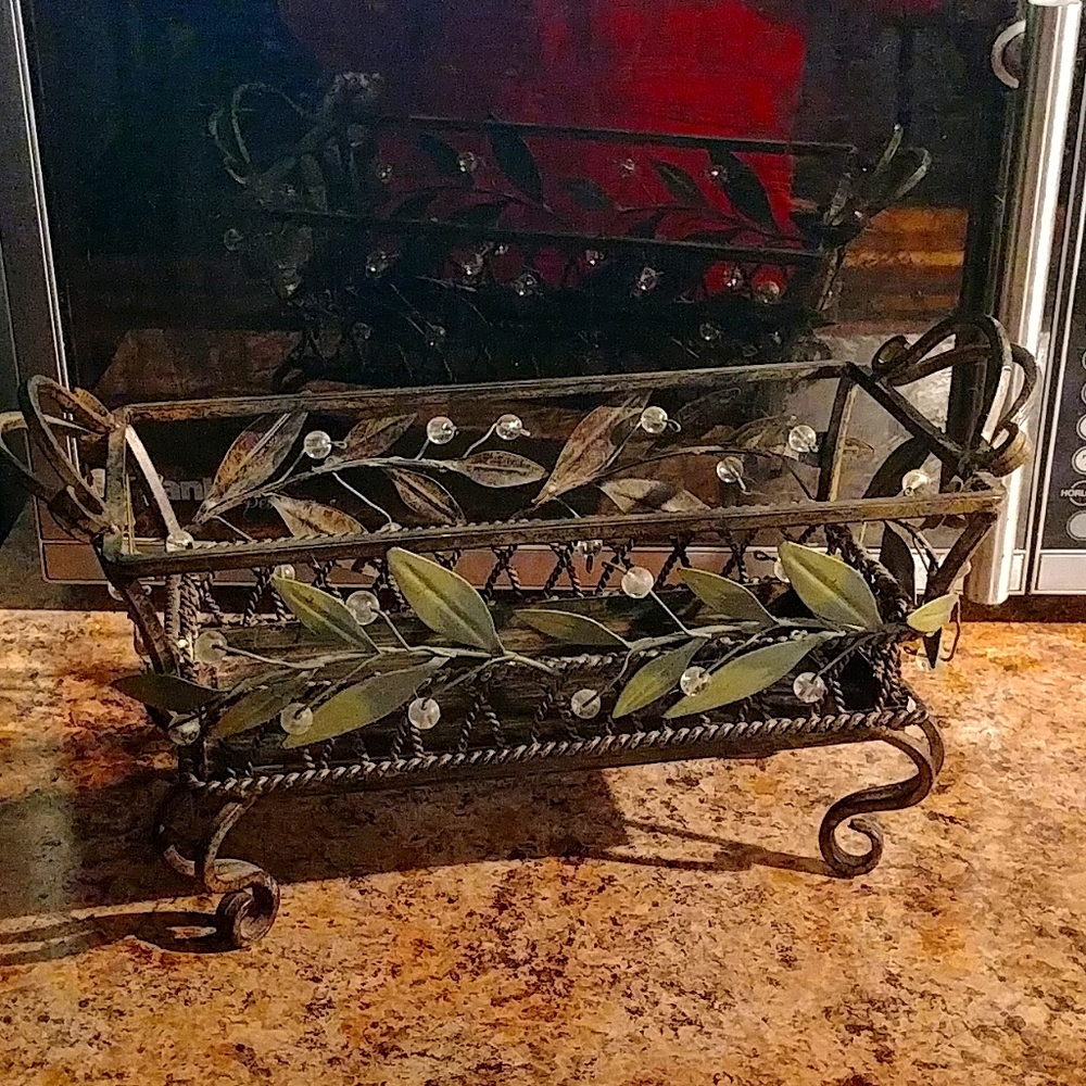 PartyLite Basket